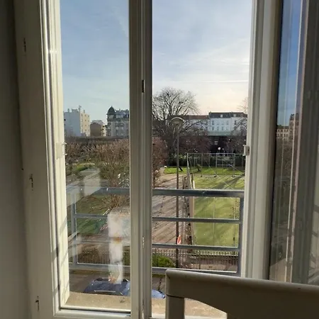 La Belle De Mai